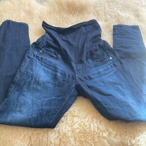 Maternity jeans size 25R